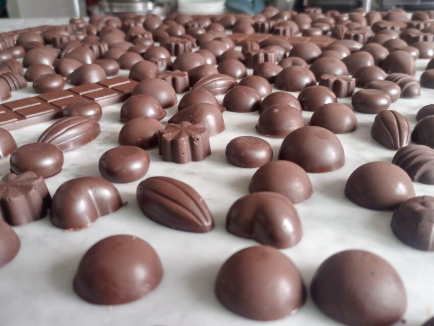 Chocolates Macizos Selectos 52% Cacao - Imagen 3