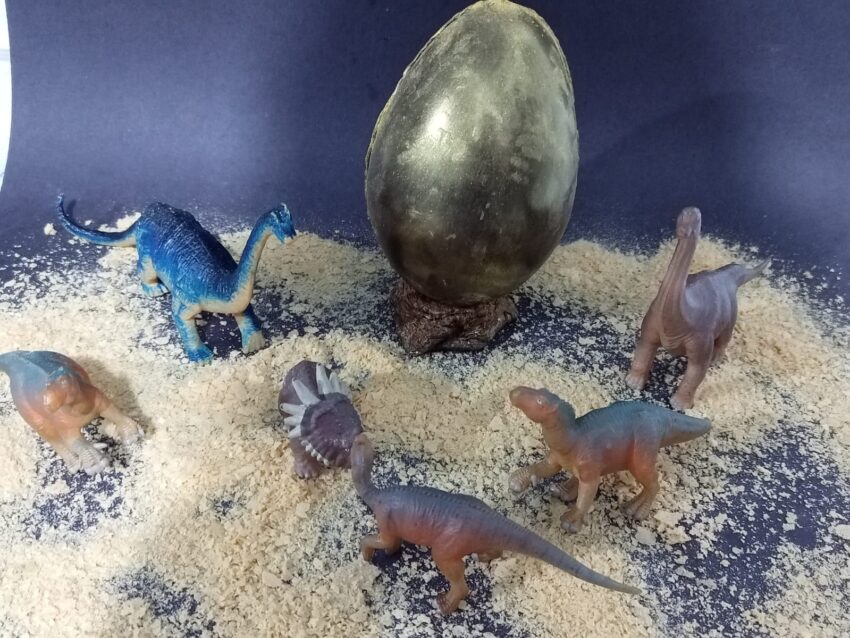 Dino huevo de chocolate - Imagen 3