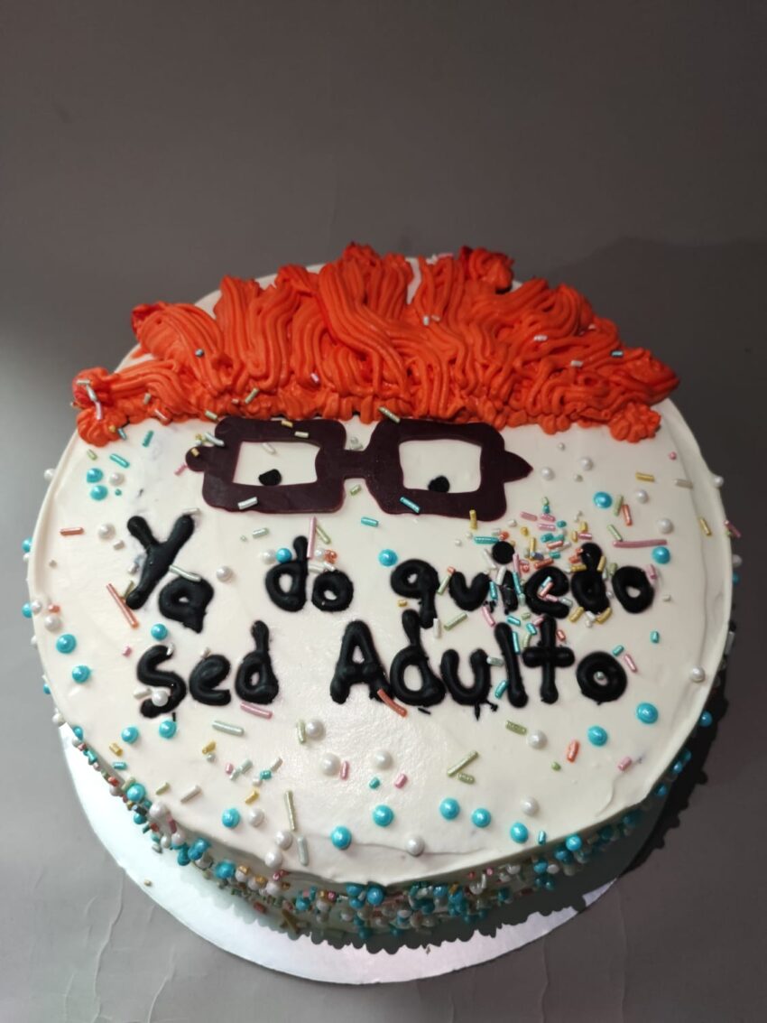 Pastel "Ya Do Quiedo Sed Adulto"