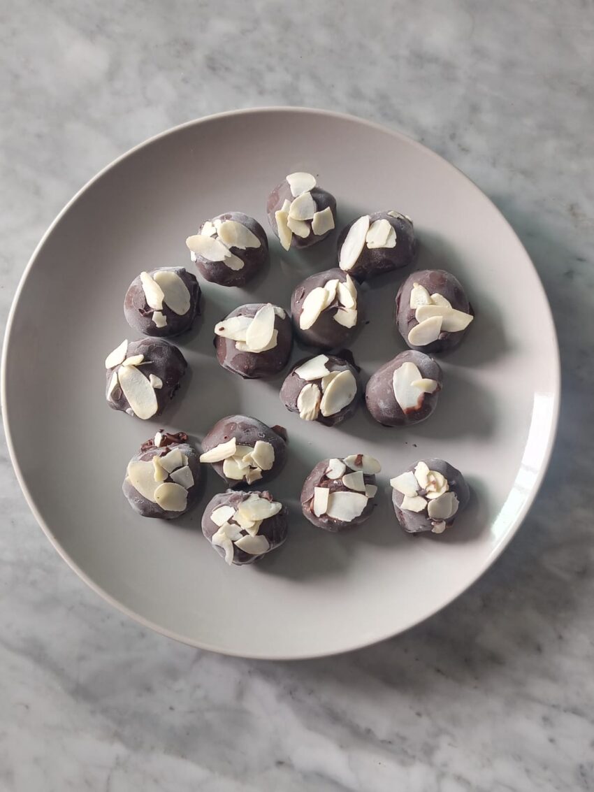 Caja de Trufas Selectas (24 Piezas) - Variedad Excepcional de Sabores - Imagen 6