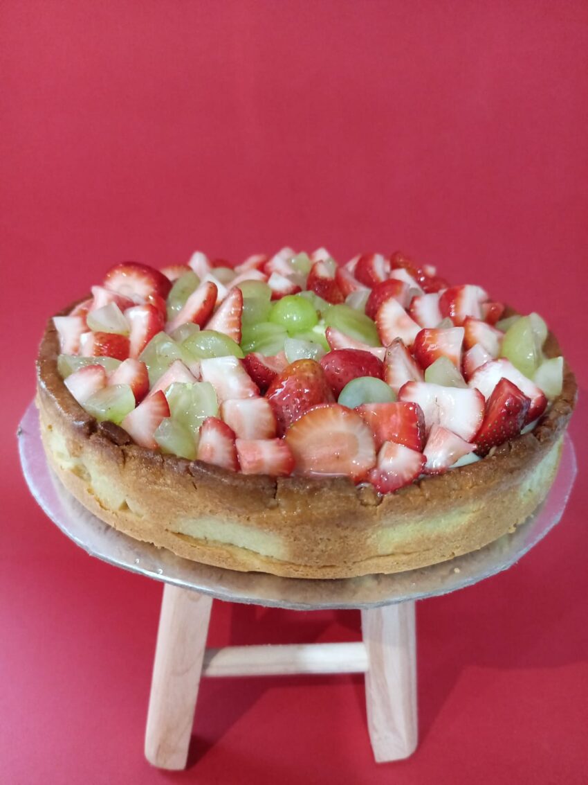 Tarta de Frutas Frescas - Un Festín Frutal - Imagen 2